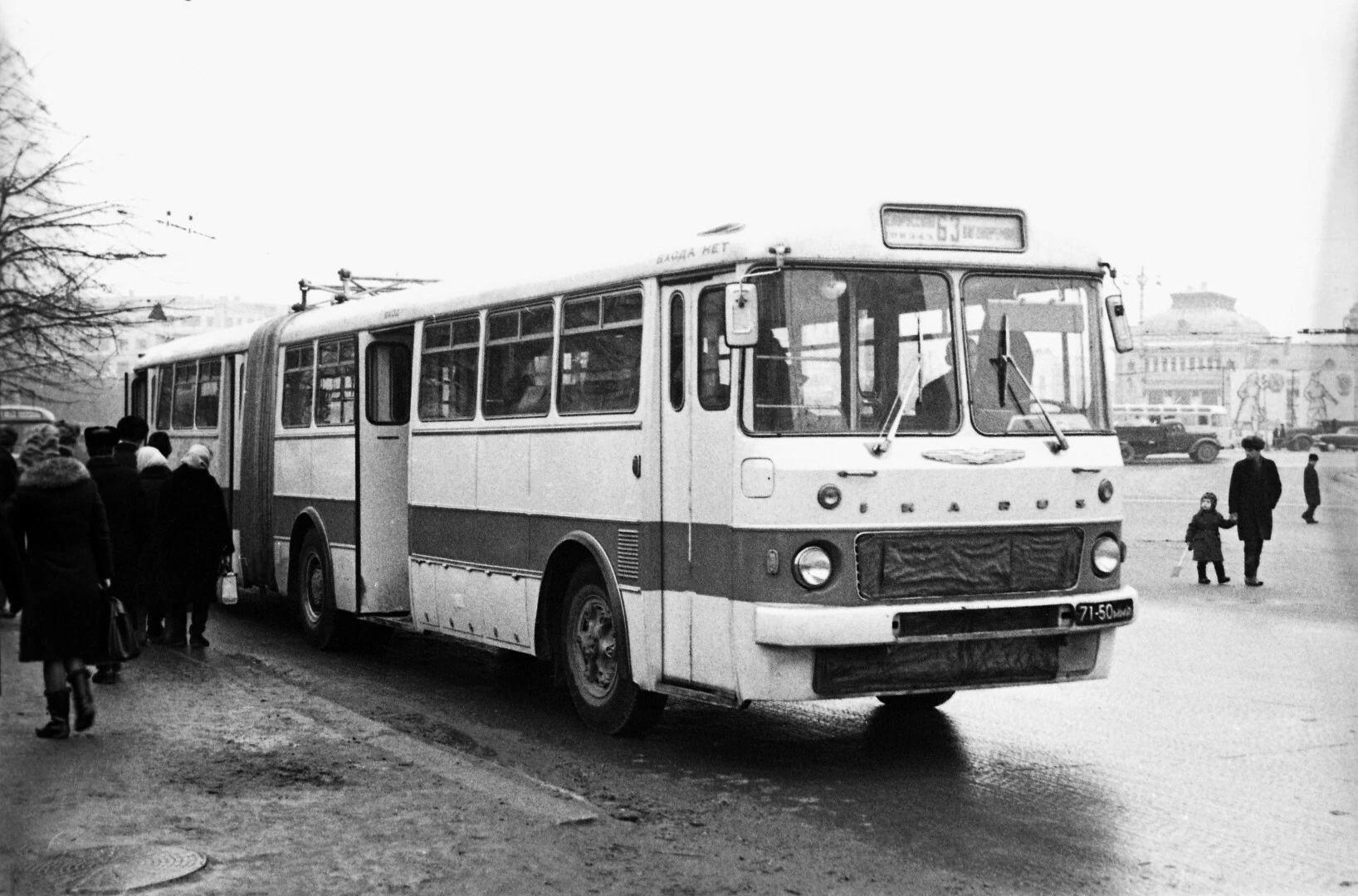 ЛАЗ-695Е