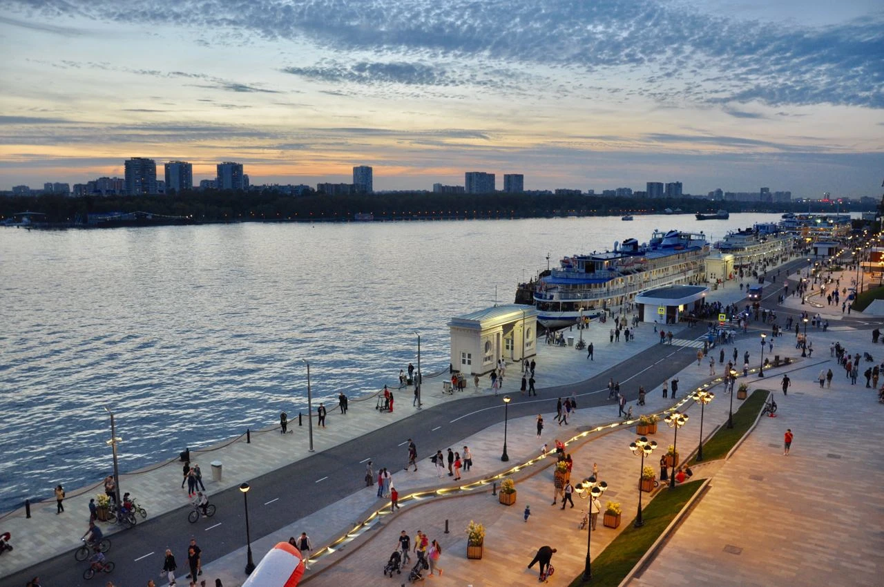 СЕВЕРНЫЙ ПОРТ ПЯТИ МОРЕЙ