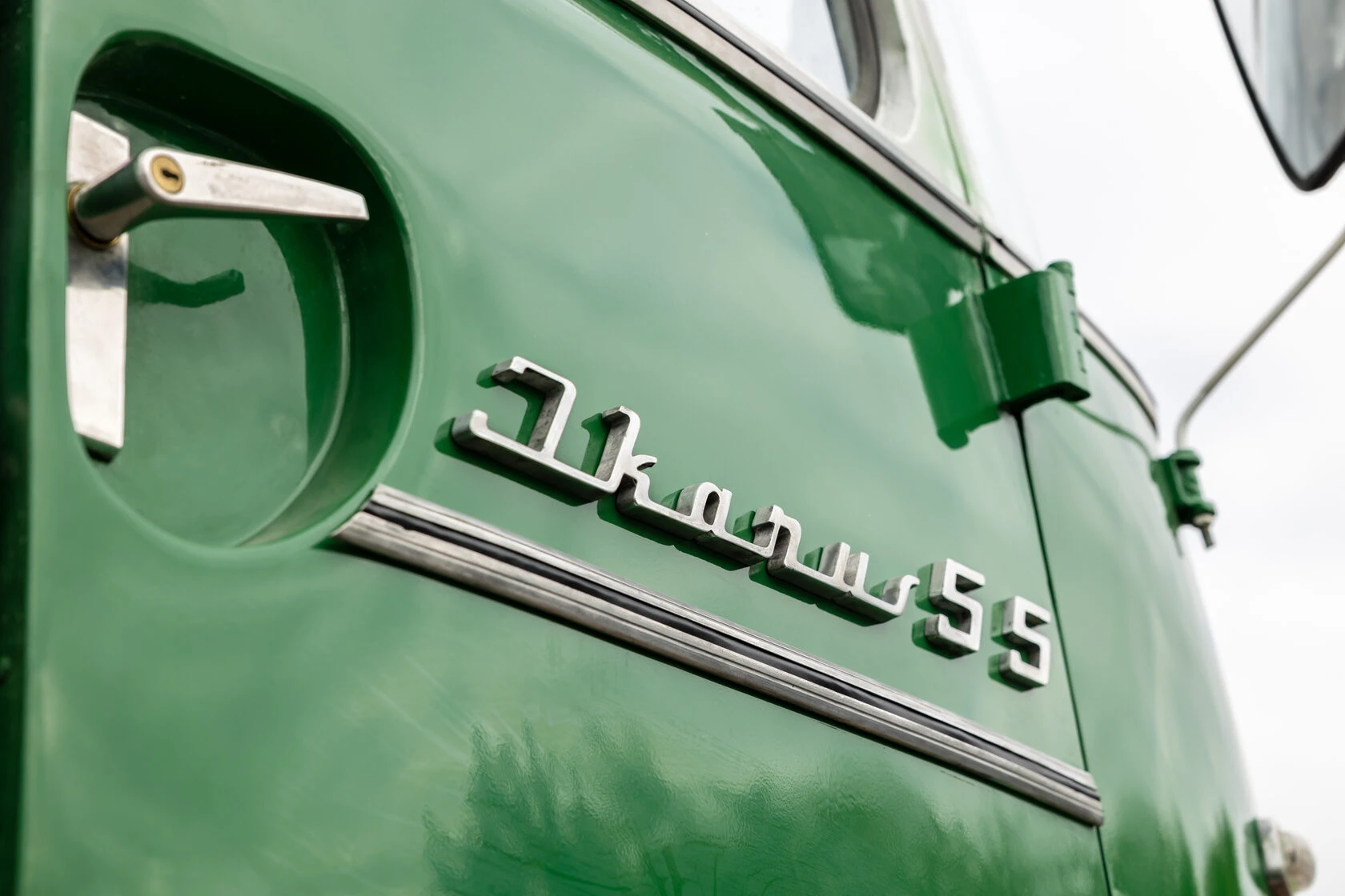 Ikarus 55